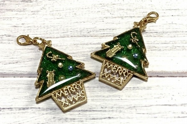 クリスマスツリー 降新