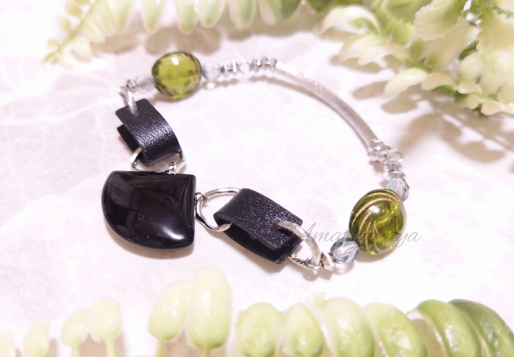 稲葉江イメージアクセサリー