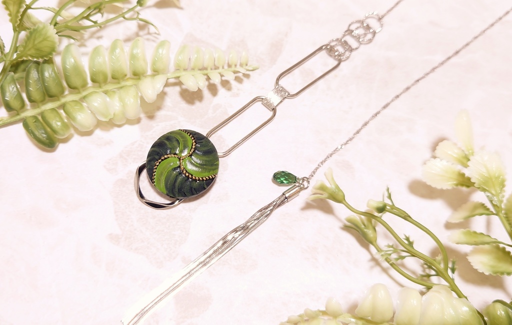 稲葉江イメージアクセサリー