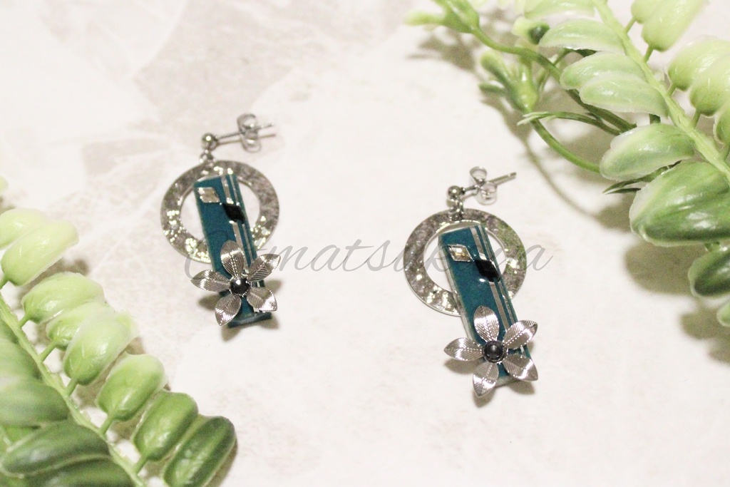 稲葉江イメージアクセサリー