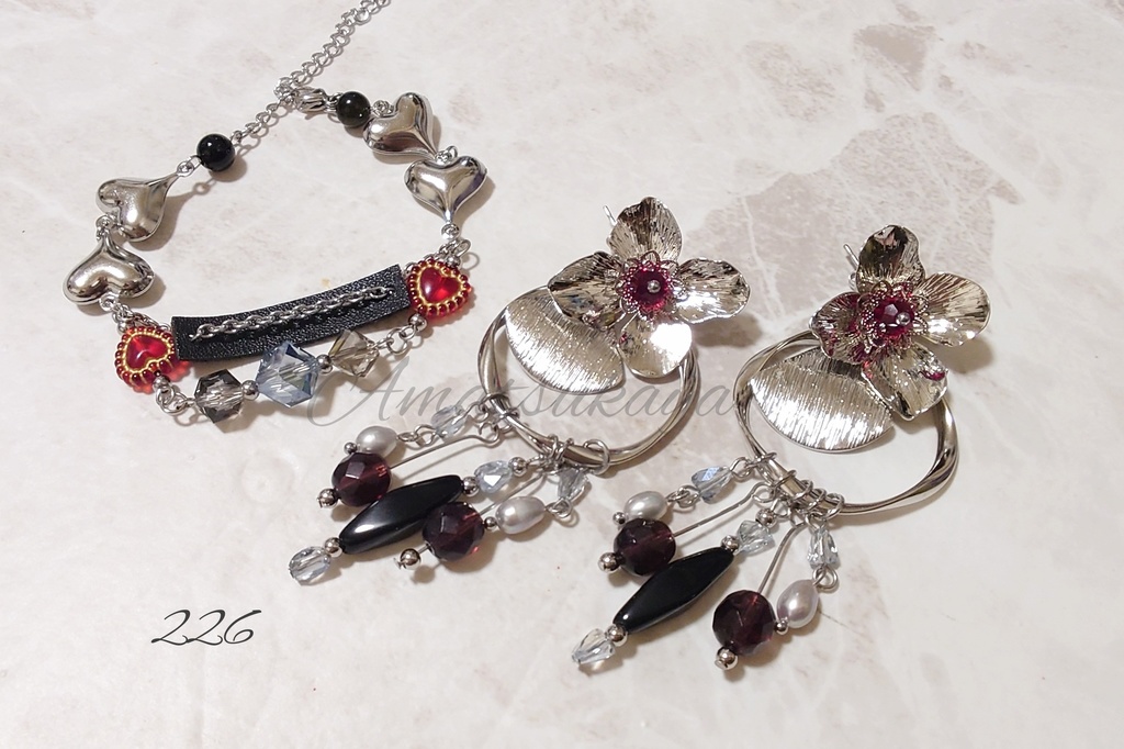 後家兼光/耳飾り、ブレスレット