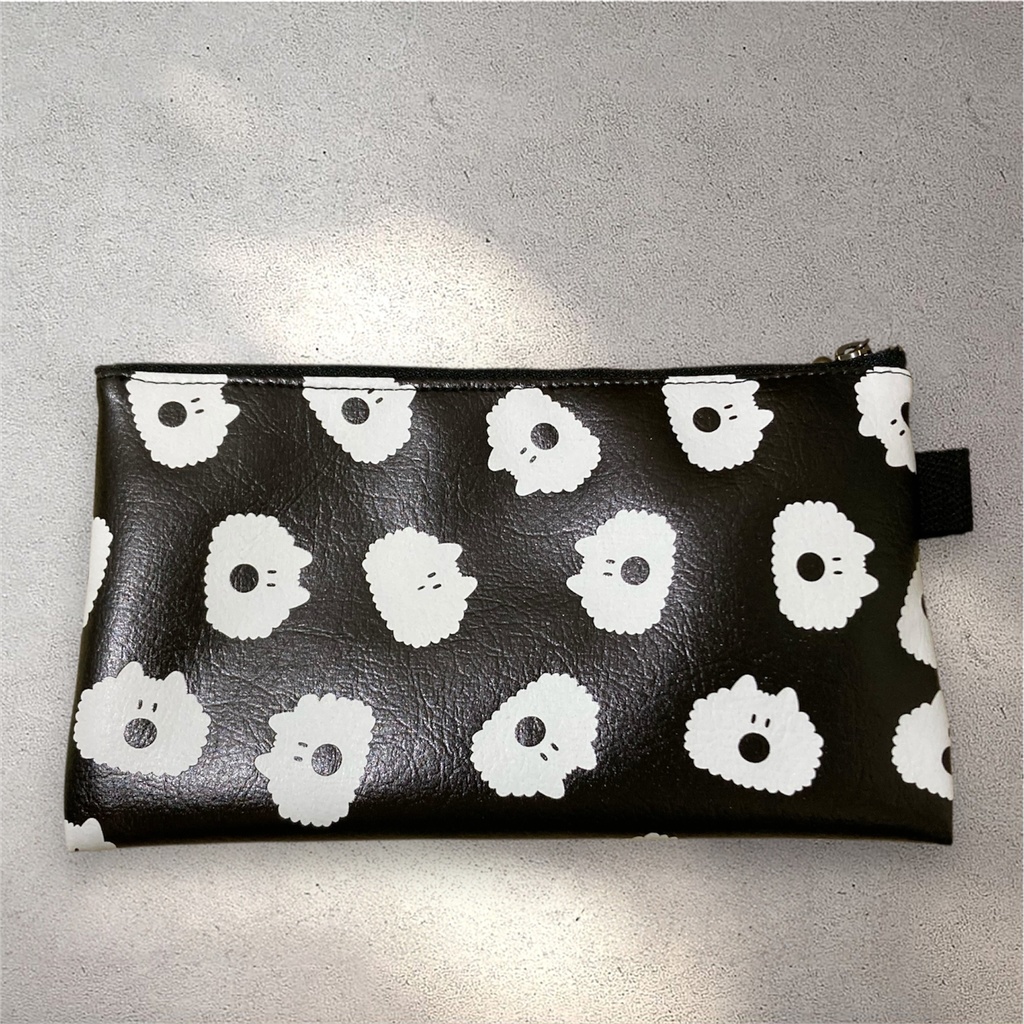 びっくり猫ポーチ