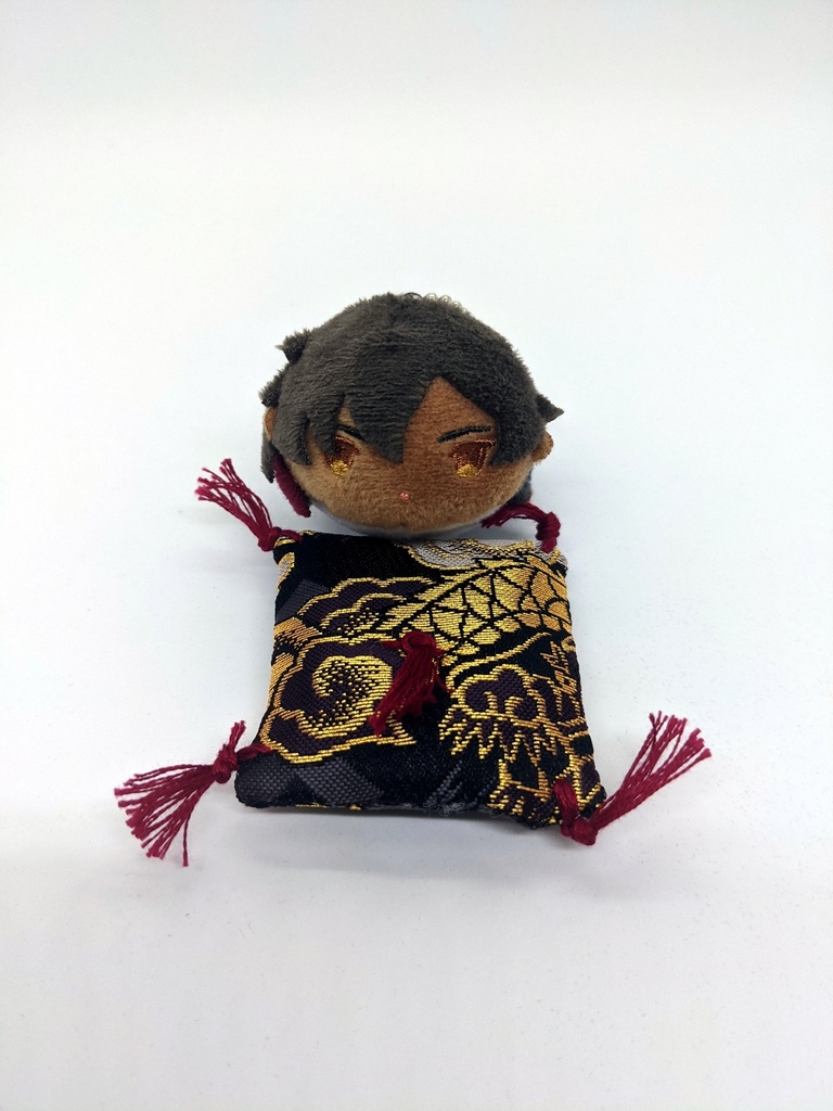 ミニもちの座布団/大倶利伽羅