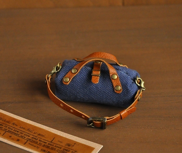 【再販】ミニチュア 児島帆布のボストンバッグ ショルダー ：オビツ ブライス ドール