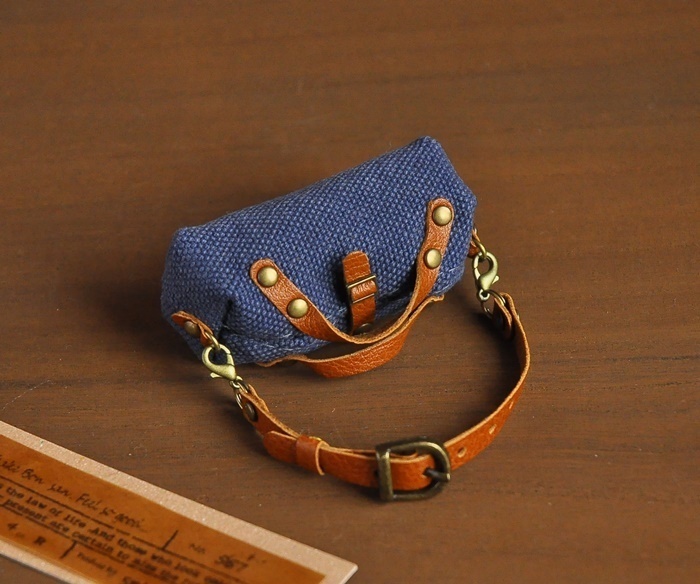 【再販】ミニチュア 児島帆布のボストンバッグ ショルダー :オビツ ブライス ドール