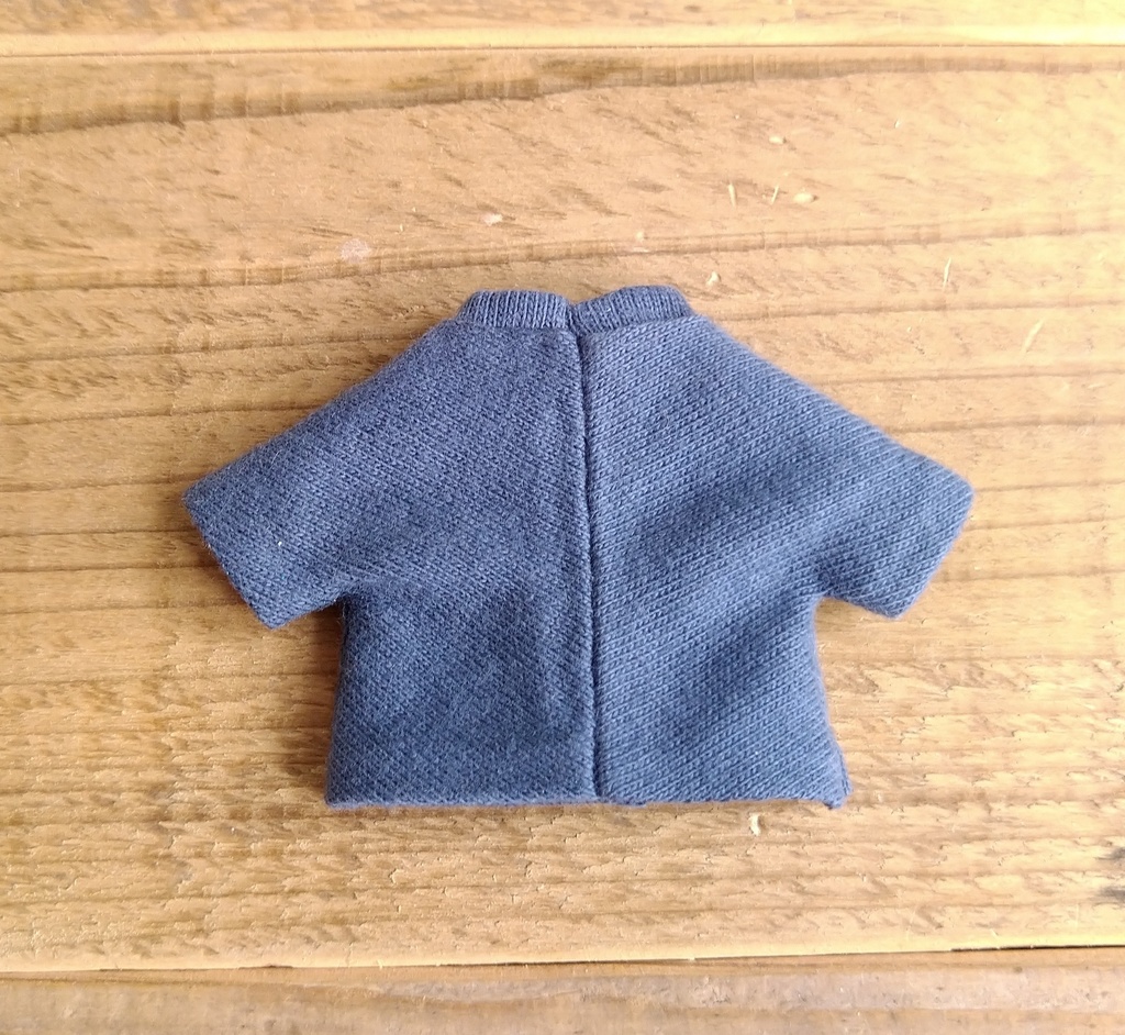 【セットアップ】デニムのルーズパンツ&ハンドプリントのロゴ T シャツ オビツ11 ob11 服 ねんどろいど