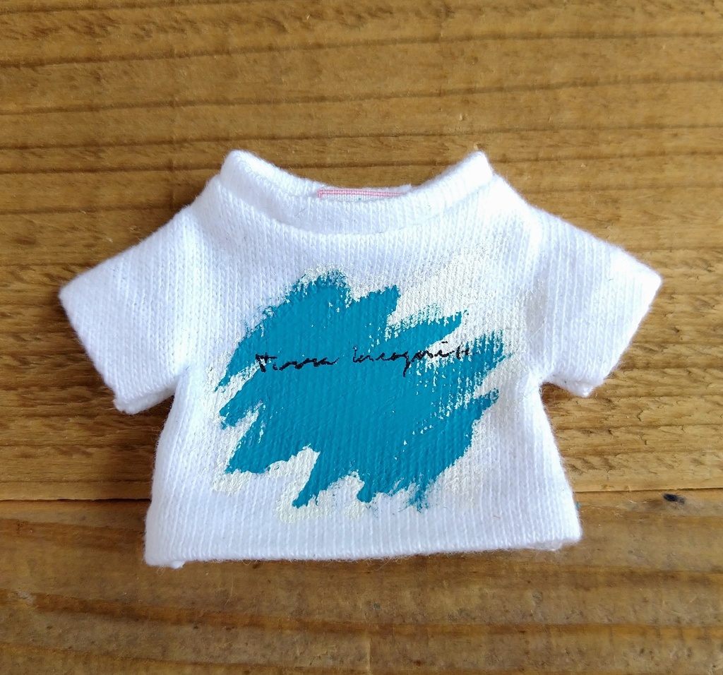 【一点もの/ かぶるタイプ 】 3色 ペンキ+ハンドプリントロゴ 天竺ニットTシャツ オビツろいど ob11 ねんどろいドール 服