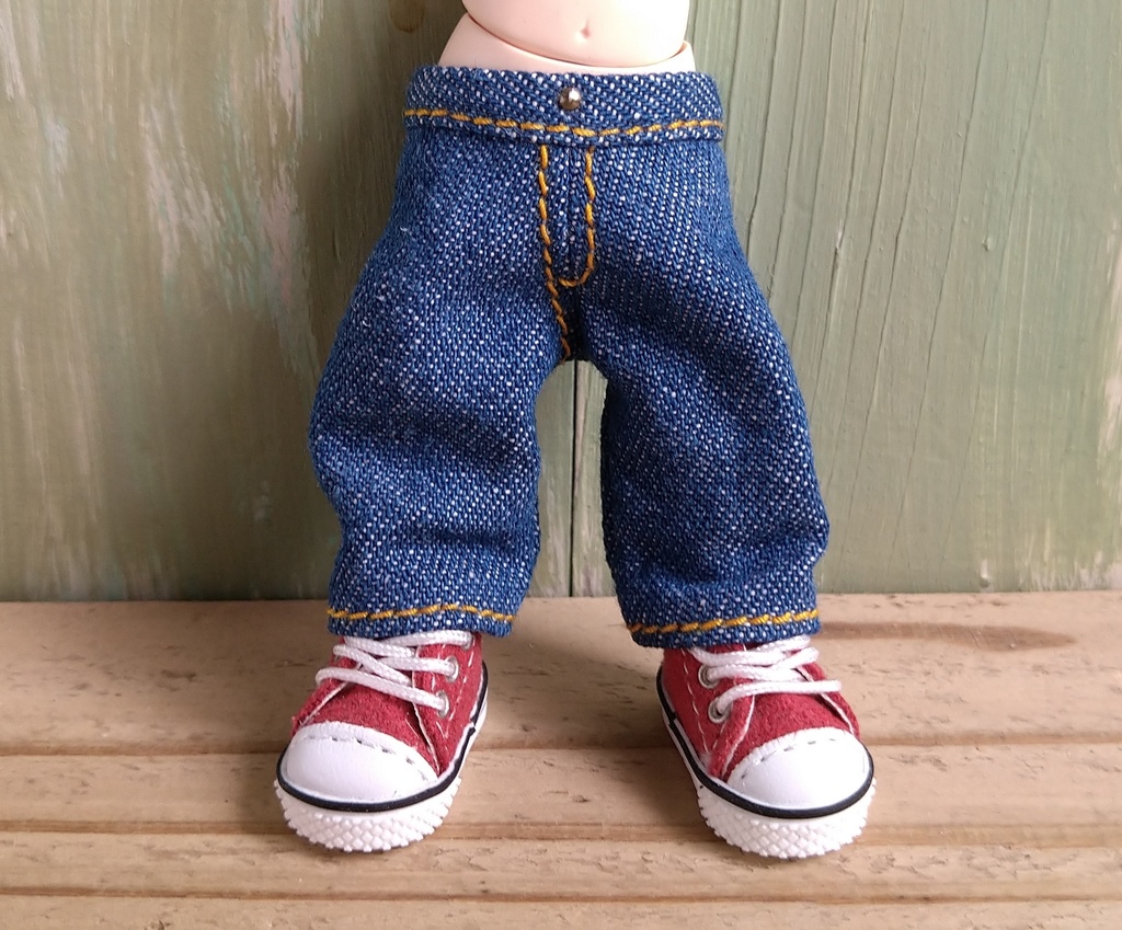 ライトネイビーデニム のゆったりパンツ　服　ねんどろいど オビツ１１ OB11