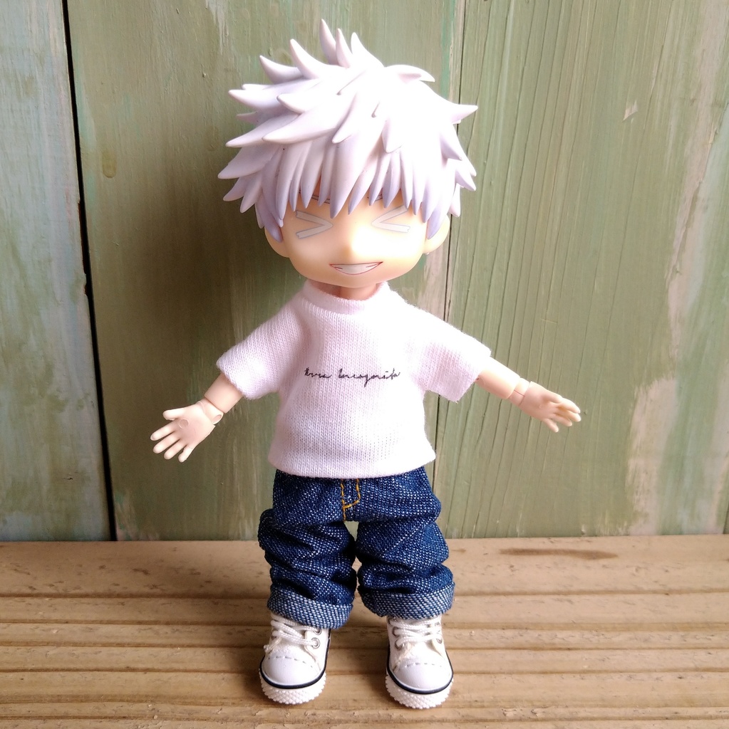シルクスクリーンプリント(手刷り)のロゴＴシャツ オビツろいど　ob11 ねんどろい ドール 服