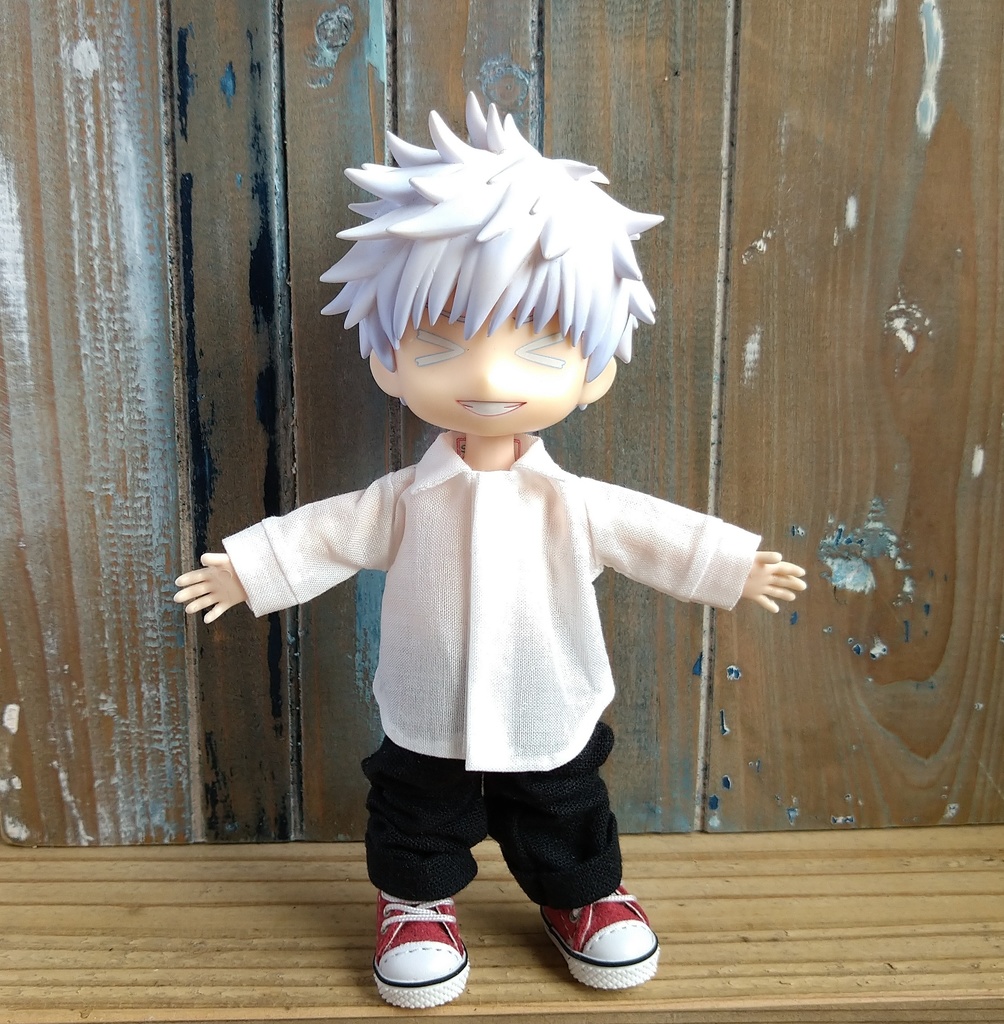 白シャツ Ｙシャツ   ホワイト オビツろいど　ob11 ねんどろい ドール 服