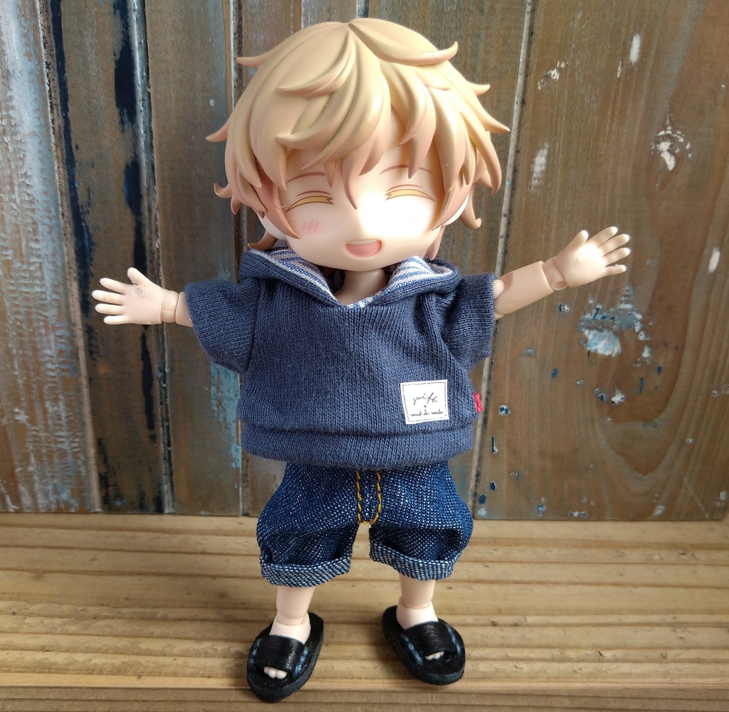 選べる4色 →  半袖パーカー  オビツ11   ねんどーる  ねんどろいど どーる 服