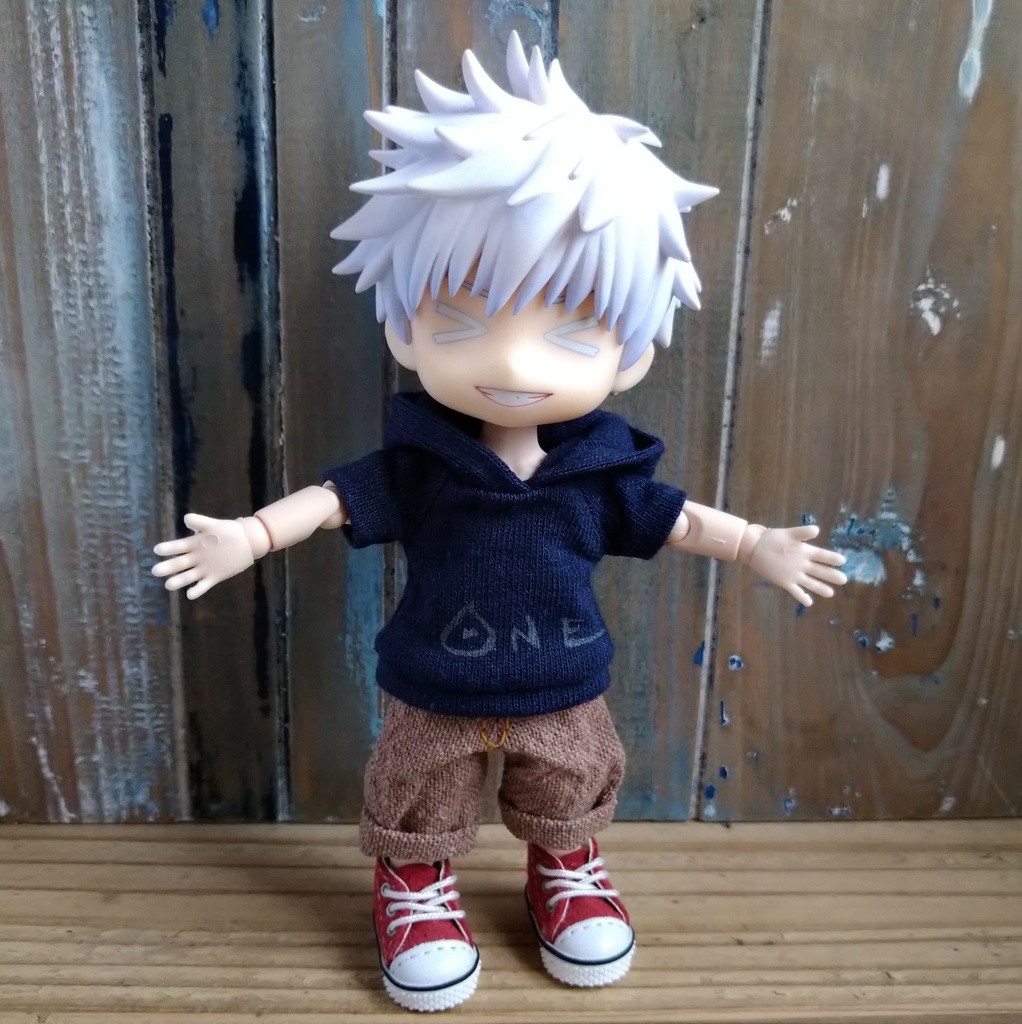 【ねんどろいどどーる、オビツろいど兼用】選べる4色 → 細めの半袖パーカー オビツ11 ねんどーる ねんどろいど どーる パーカー 服