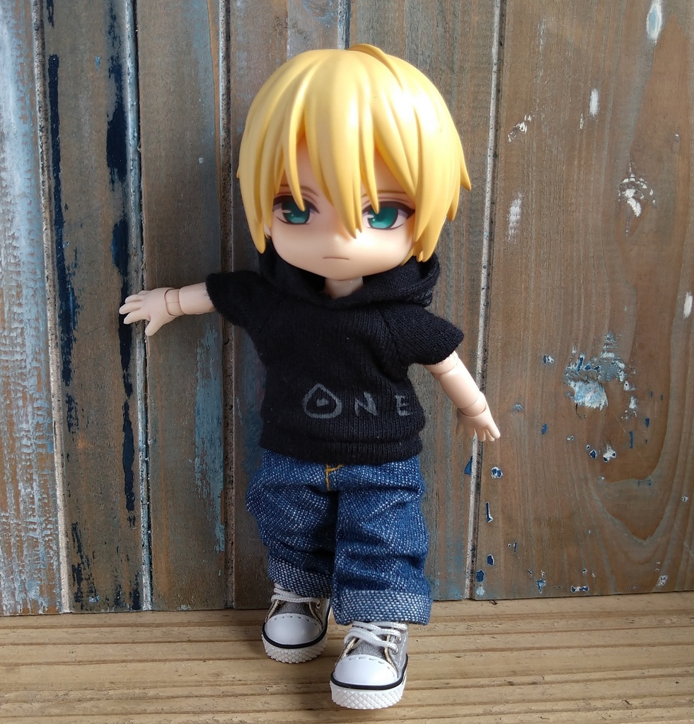 【ねんどろいどどーる、オビツろいど兼用】選べる4色 → 細めの半袖パーカー オビツ11 ねんどーる ねんどろいど どーる パーカー 服