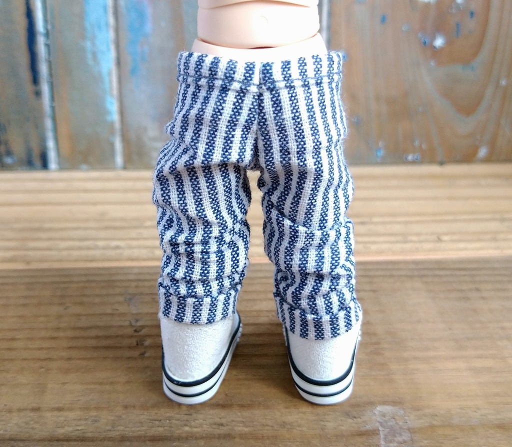 【選べる6色】細めの ロールアップルーズパンツ ライトネイビー 服 オビツ11 OB11