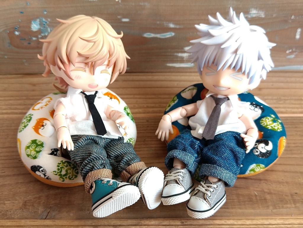 豆柴のプリント コットン 三日月みたいなかたちのおすわりクッション 2色 ob11 ねんどろいど 1/12ドール洋服