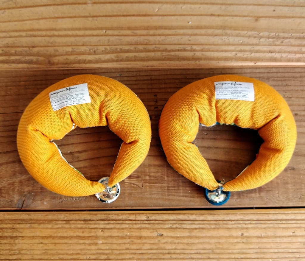 豆柴のプリント コットン 三日月みたいなかたちのおすわりクッション 2色 ob11 ねんどろいど 1/12ドール洋服