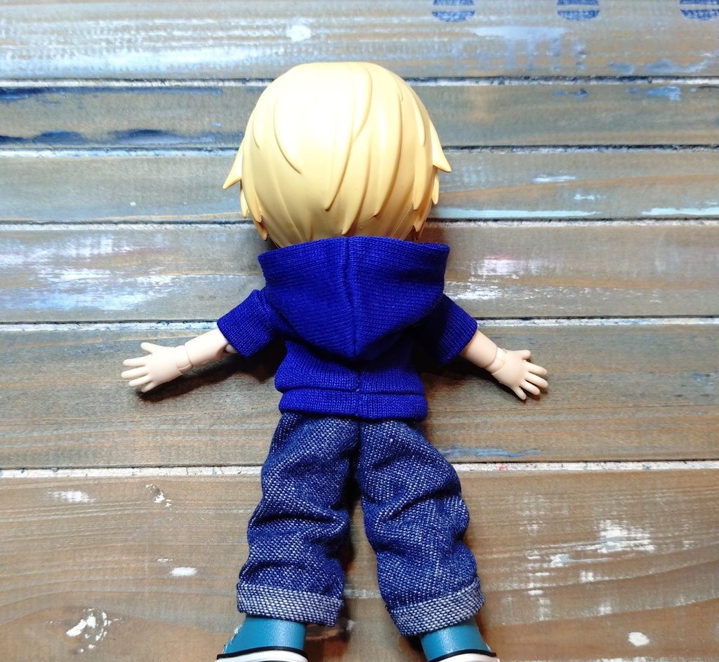 【ねんどろいどどーる、オビツろいど兼用】選べる3色 → 細めの半袖パーカー オビツ11 ねんどーる ねんどろいど どーる パーカー 服