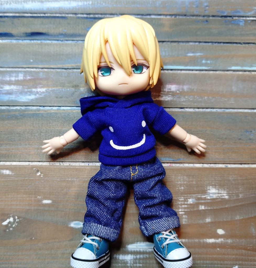 【ねんどろいどどーる、オビツろいど兼用】選べる3色 → 細めの半袖パーカー オビツ11 ねんどーる ねんどろいど どーる パーカー 服