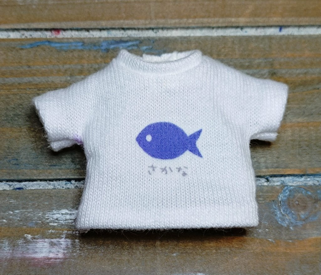 アイロンプリントTシャツ🐟️さかな 白地のTシャツ ob11 ねんどろい オビツ ドール 服