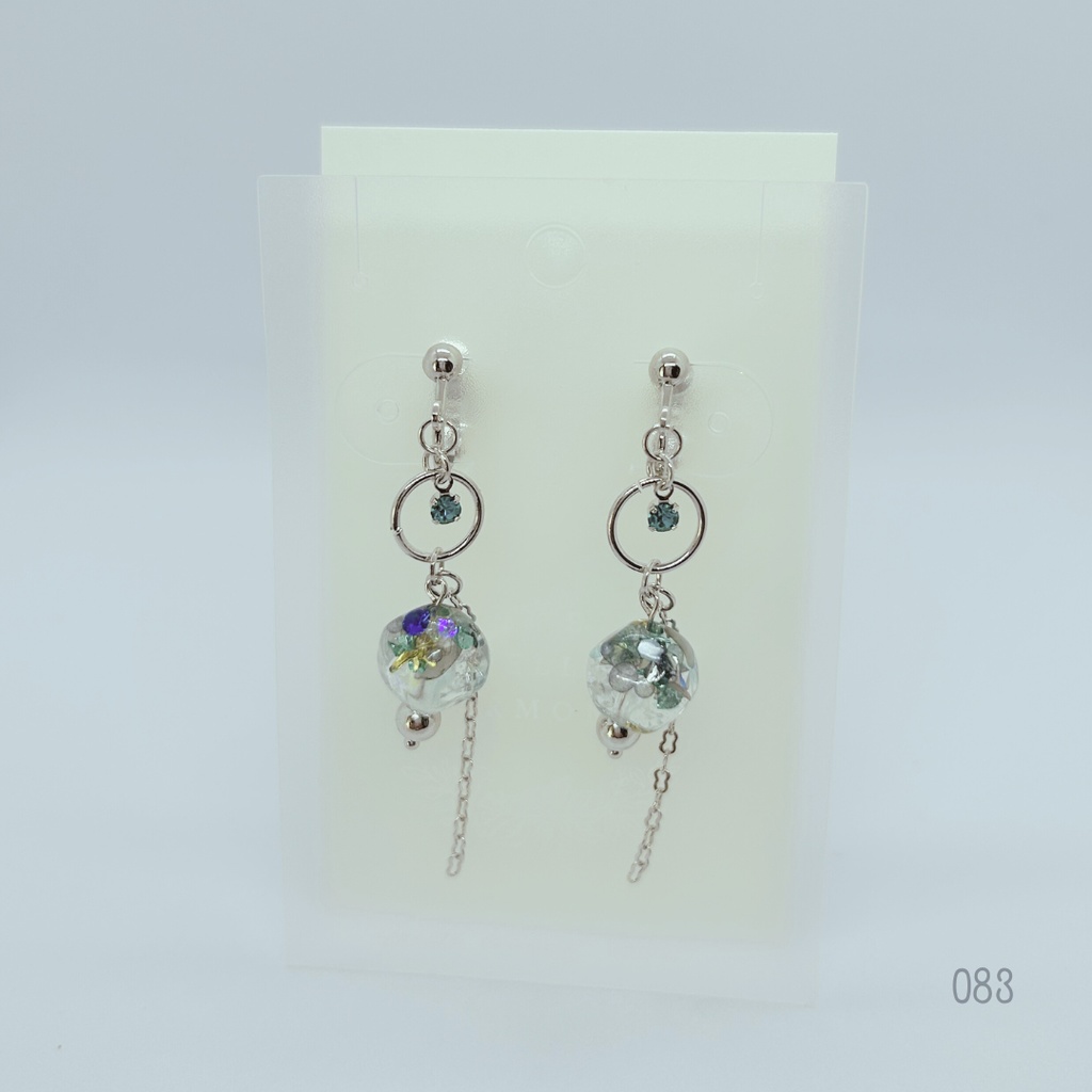 【12月誕生石:ブルージルコン】Frosted Blue Drop ― 可能性のしずく ― (イヤリング/ピアス/イヤーカフ)083