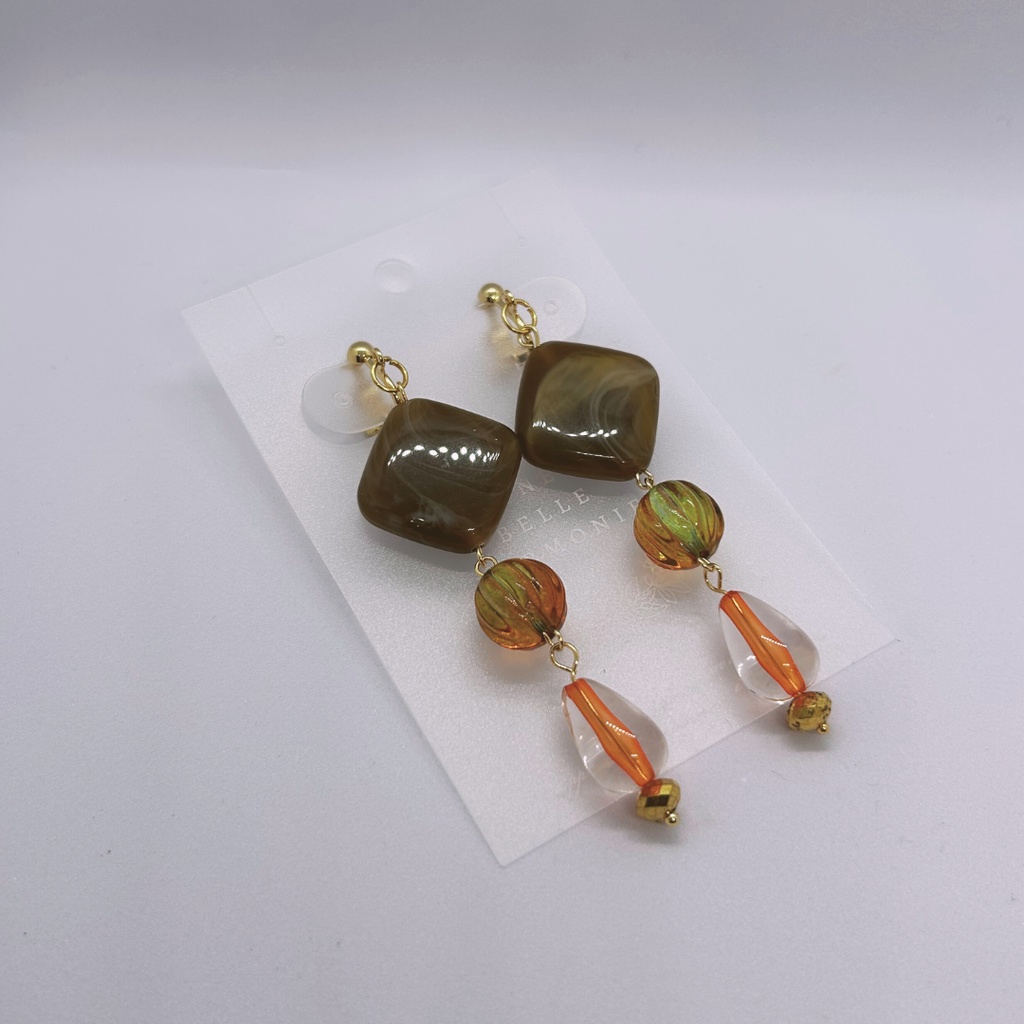 《焔砂のしずく — Ember Sand Drop —》 イヤリング・ピアス・イヤーカフ|086