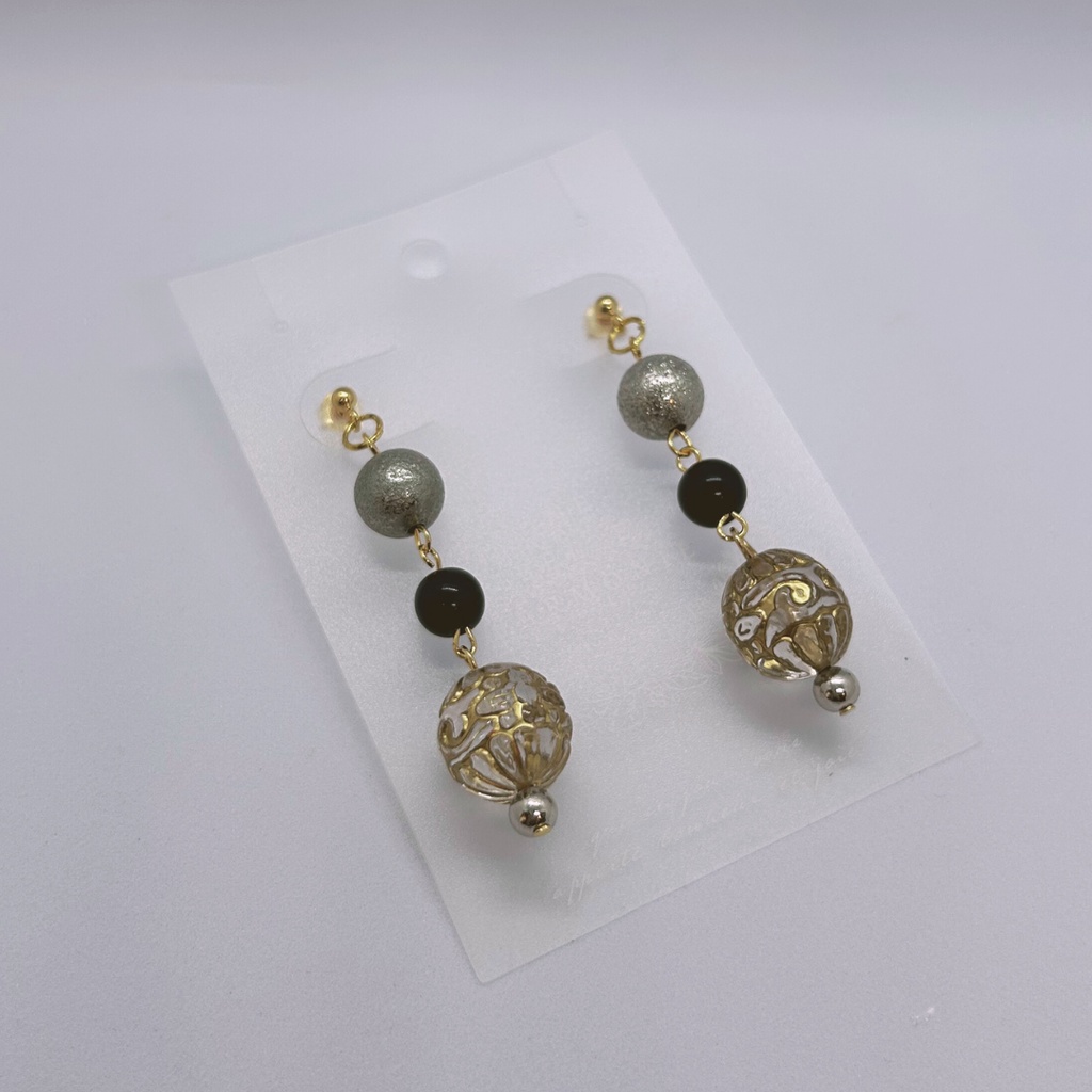 《夜歩きの灯 — Night Walker’s Ember —》 イヤリング・ピアス・イヤーカフ|089