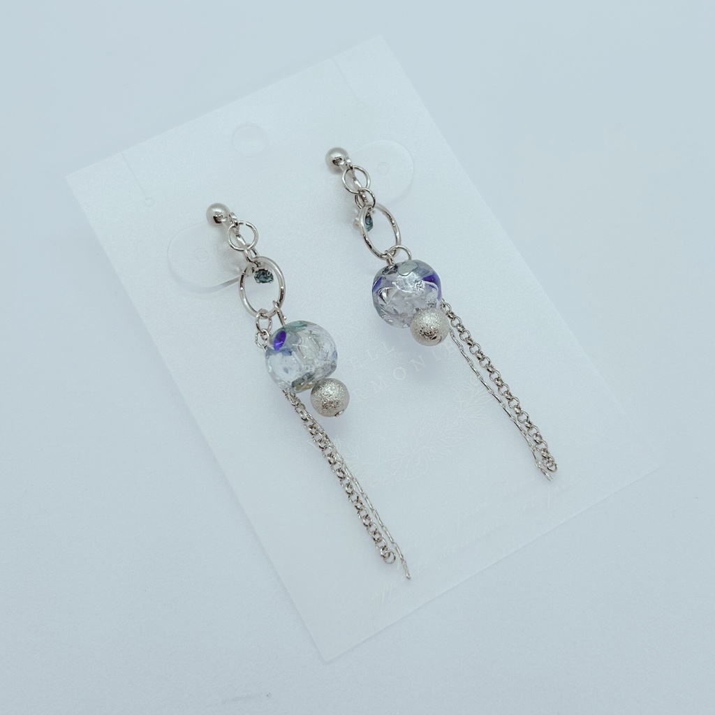 透きとおる朝の青 《12月誕生石:ブルージルコン》 (イヤリング/ピアス/イヤーカフ)092