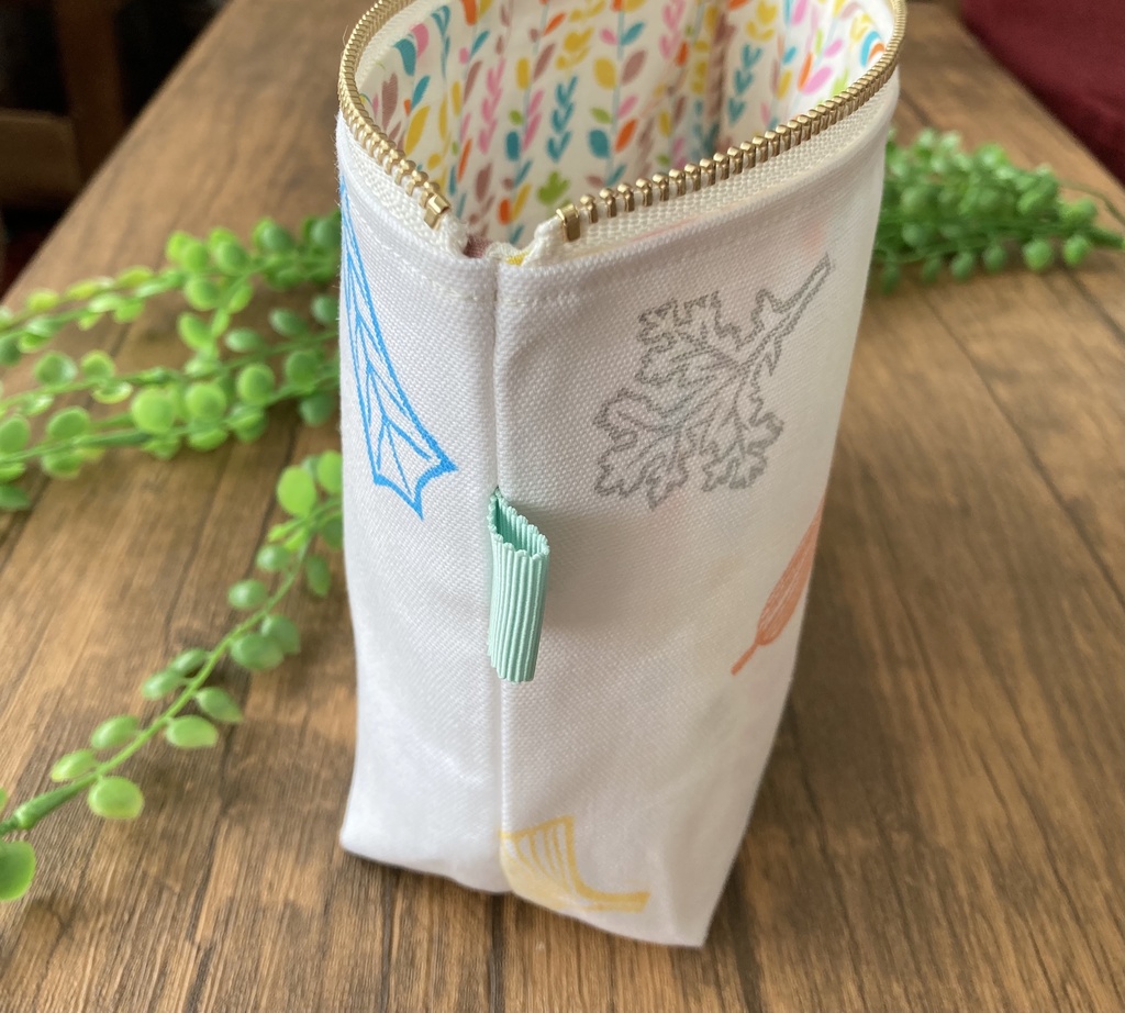 ケムリクサ柄ポーチ