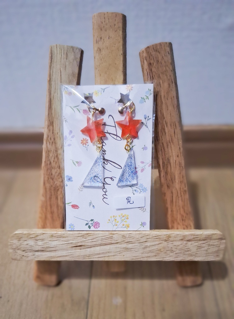 キャラモチーフアクセ(イヤリングorピアス)