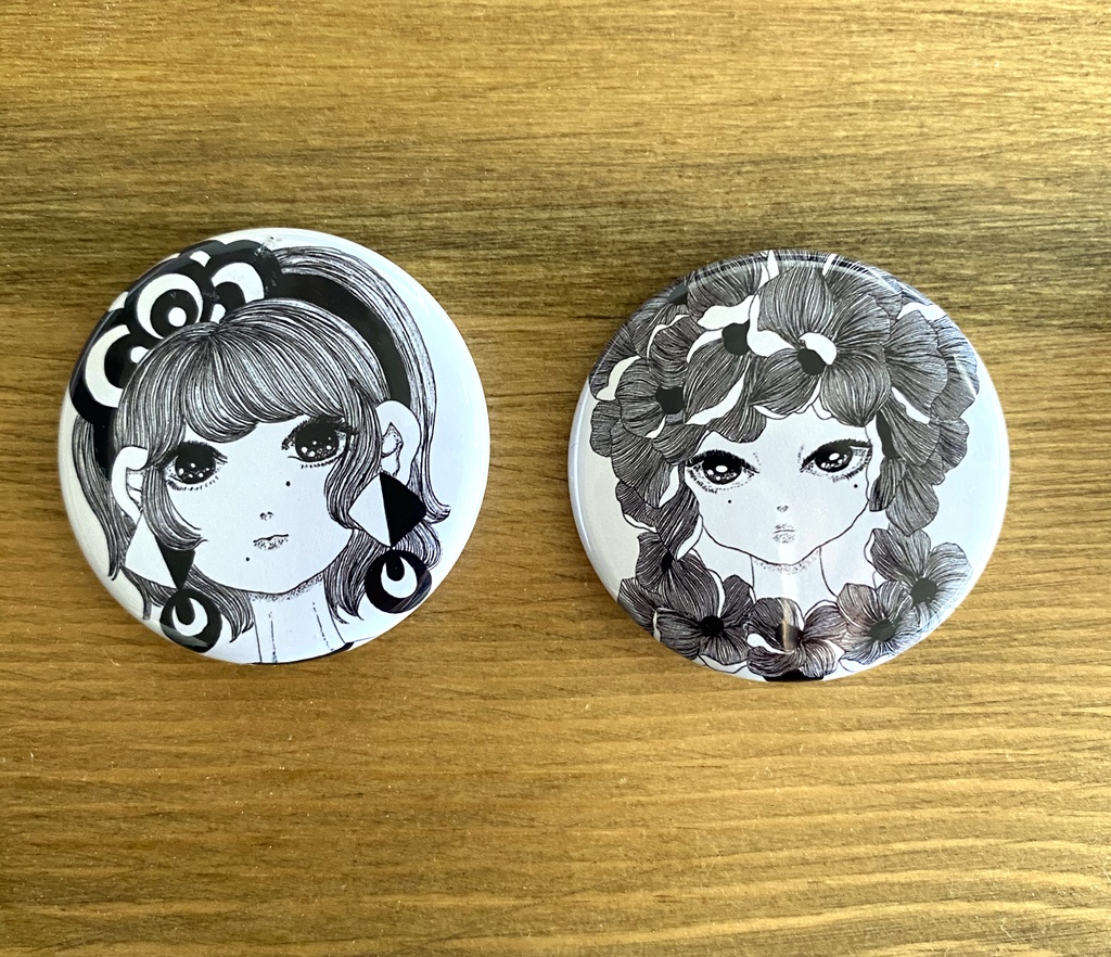 ランダム缶バッジ【4個】セット