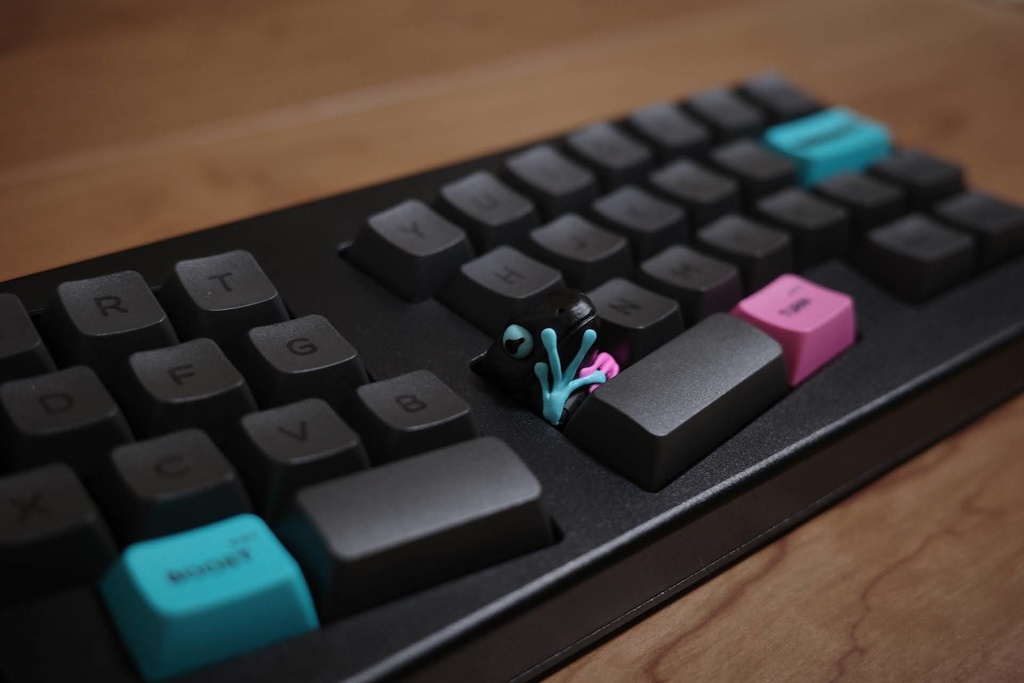 THINK_NEON - BOXXX KEYCAP - BOOTH