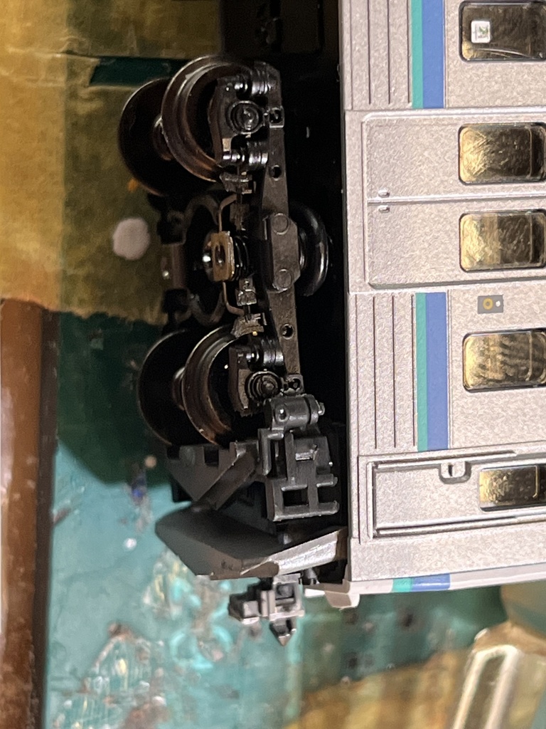 1001A 211系向けスカート裏パーツ8個入り(4編成分)