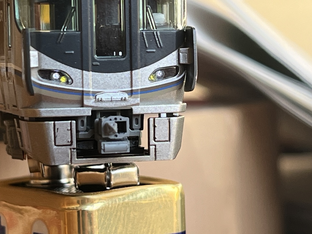 1025A LED搭載車用ヘッドライト LED粒再現プリズム(JR西日本225系向け)