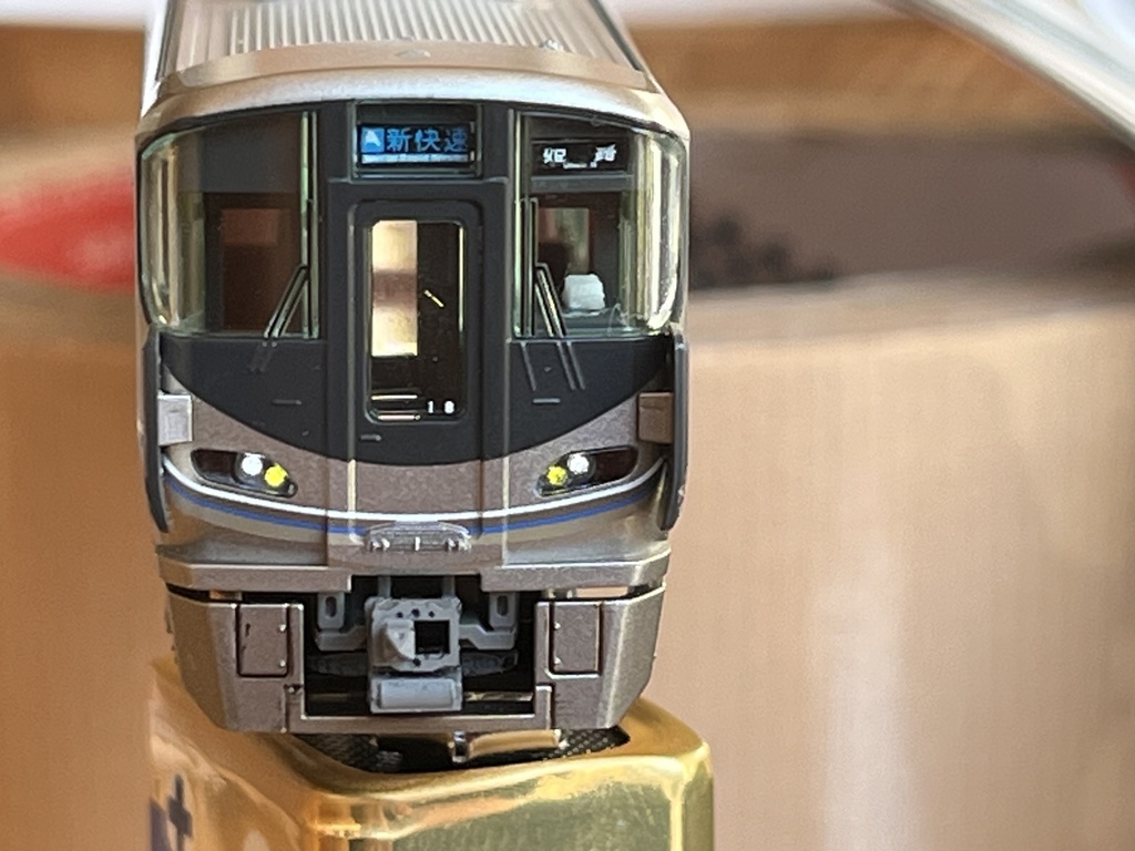 1025A LED搭載車用ヘッドライト LED粒再現プリズム(JR西日本225系向け)