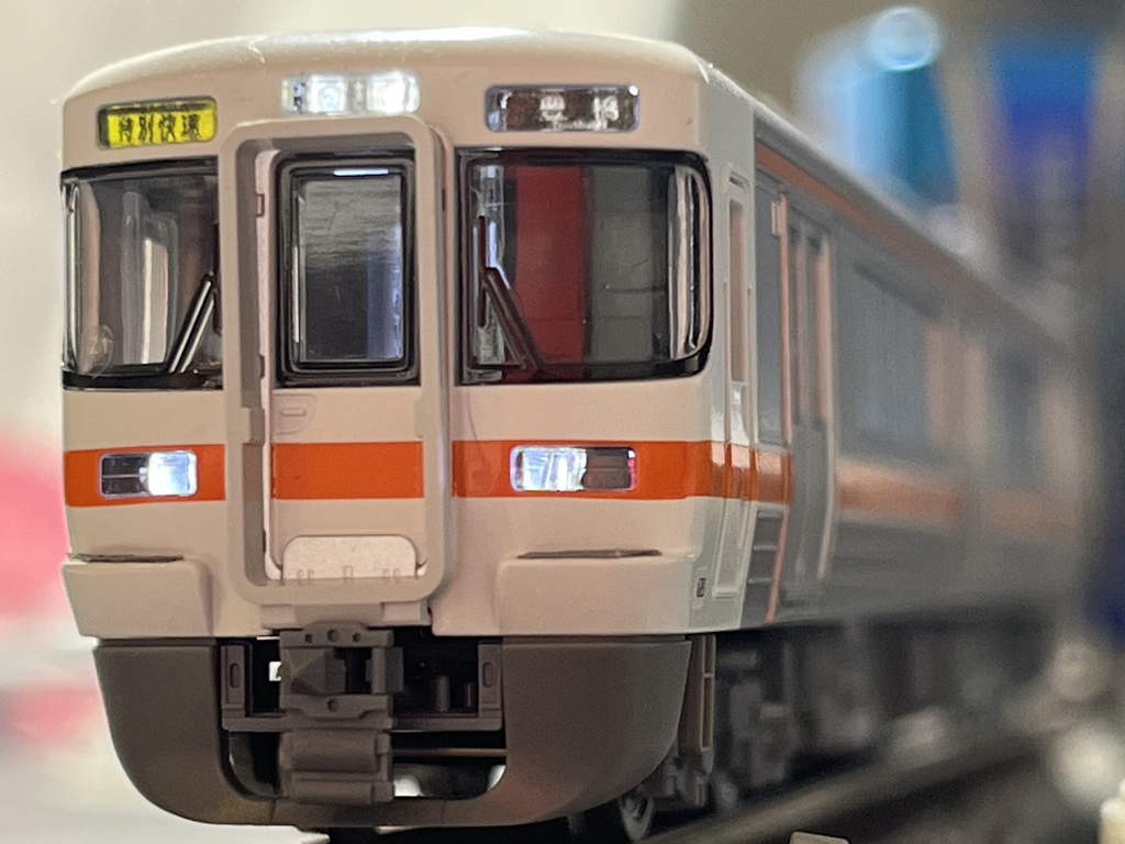 1071A 313系T社用上部ヘッドライトプリズム 1セット(4編成分入り)