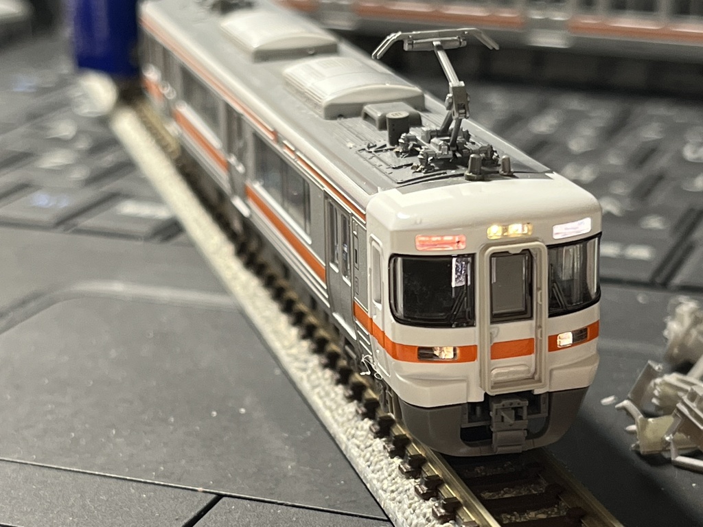 1071A 313系T社用上部ヘッドライトプリズム 1セット(4編成分入り)