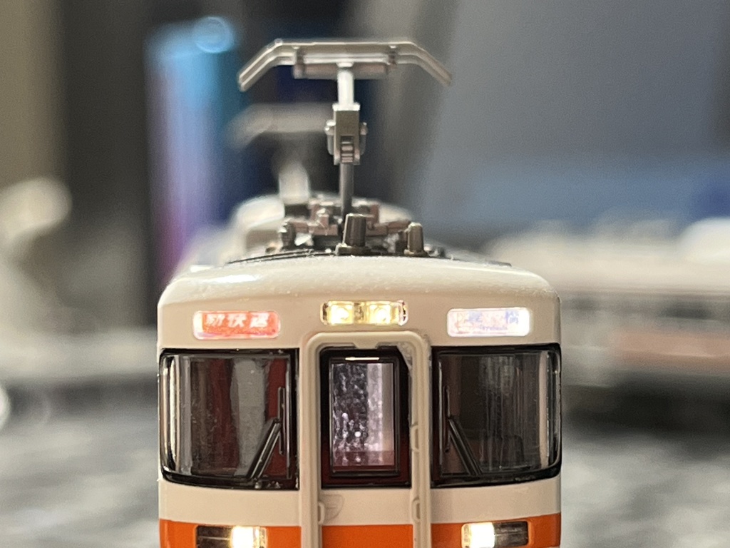 1071A 313系T社用上部ヘッドライトプリズム 1セット(4編成分入り)