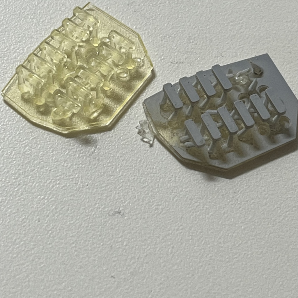 1081A 補助パーツ(KATO車313系上部ヘッドライト埋材)