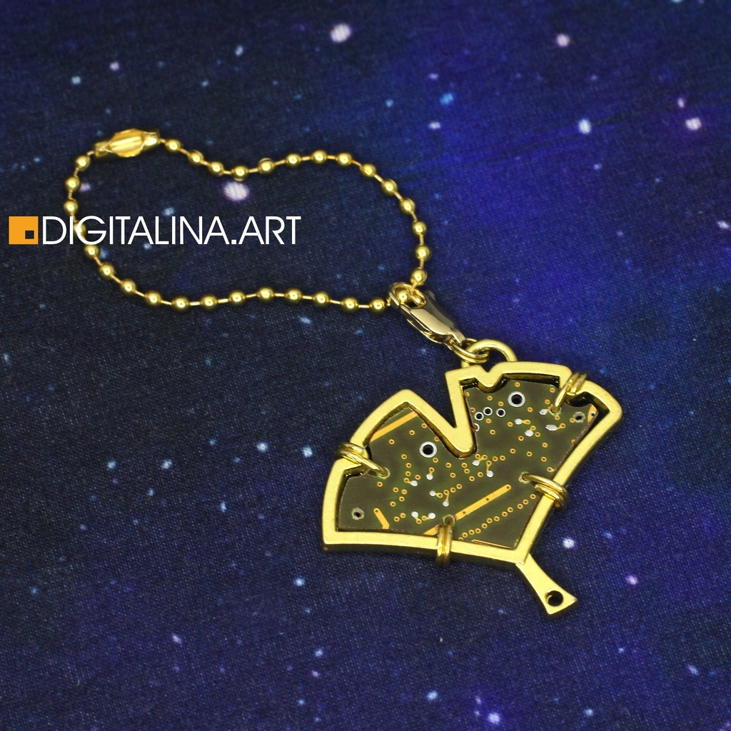 「サイバー 銀杏」ペンダント