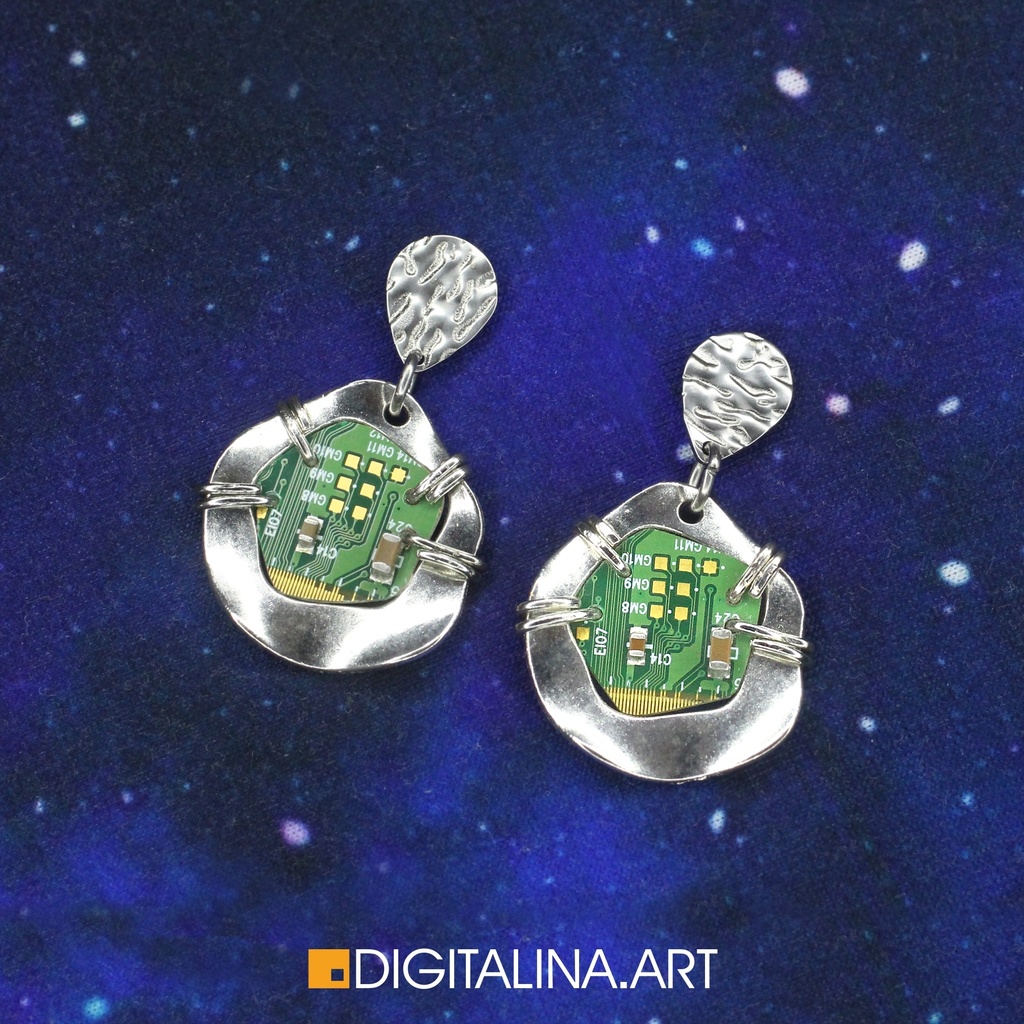 「サイバーウェーブ」ピアス