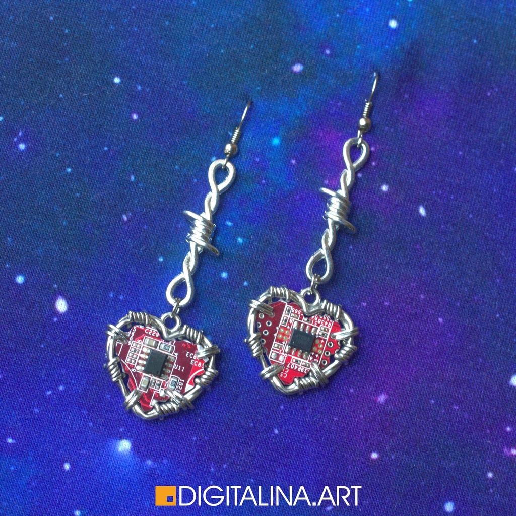 「サイバー心有刺鉄線 」ピアス