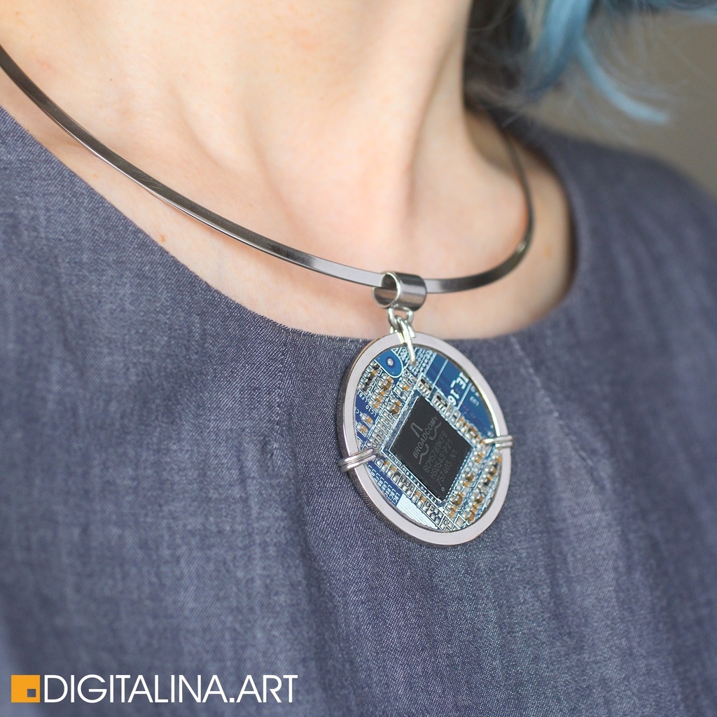 「Planet on Orbit」チョーカー