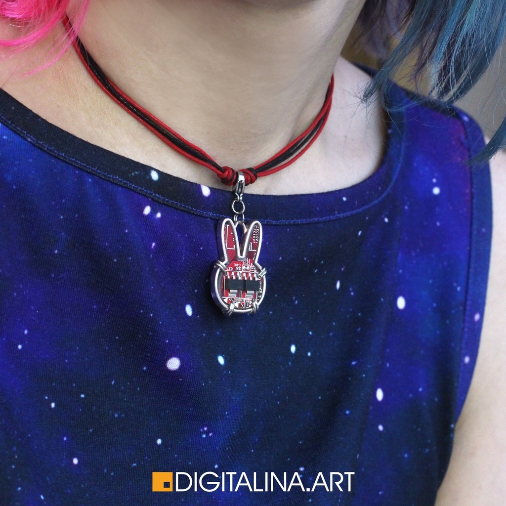 「サイバーラビット」ペンダント