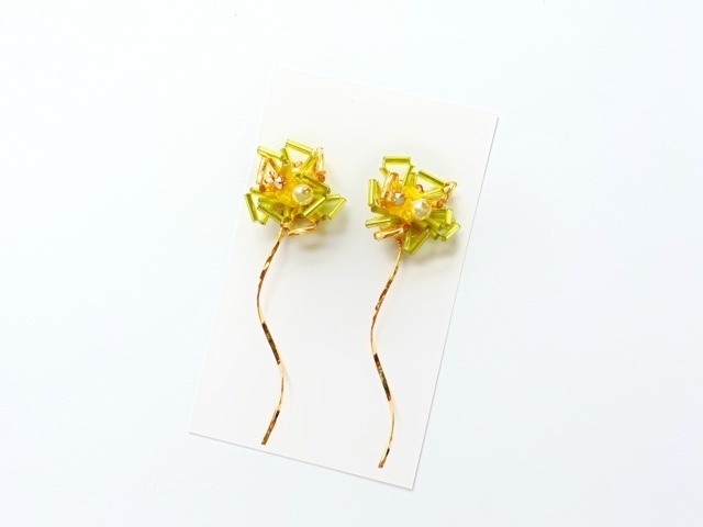 花の宴に春を招いて イメージ耳飾り