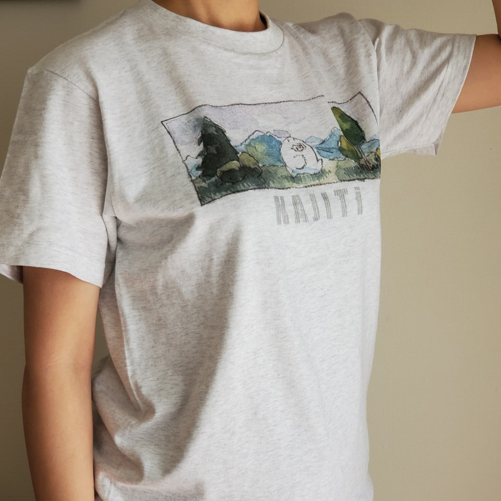 雄大な自然を闊歩するカジTシャツ