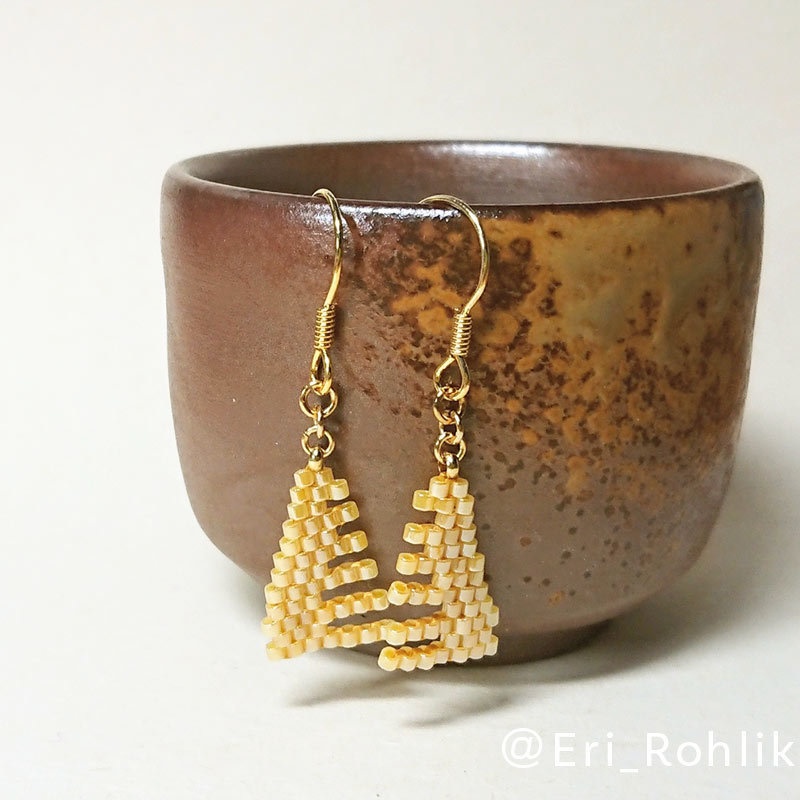 たけのこピアス