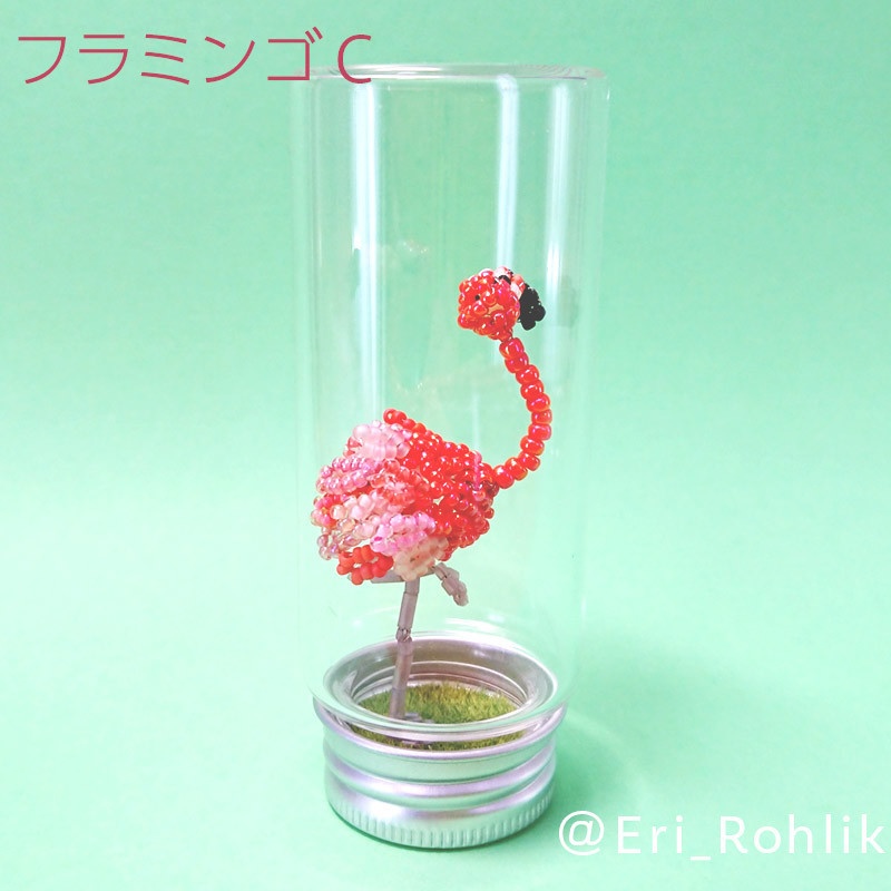 フラミンゴの置き物