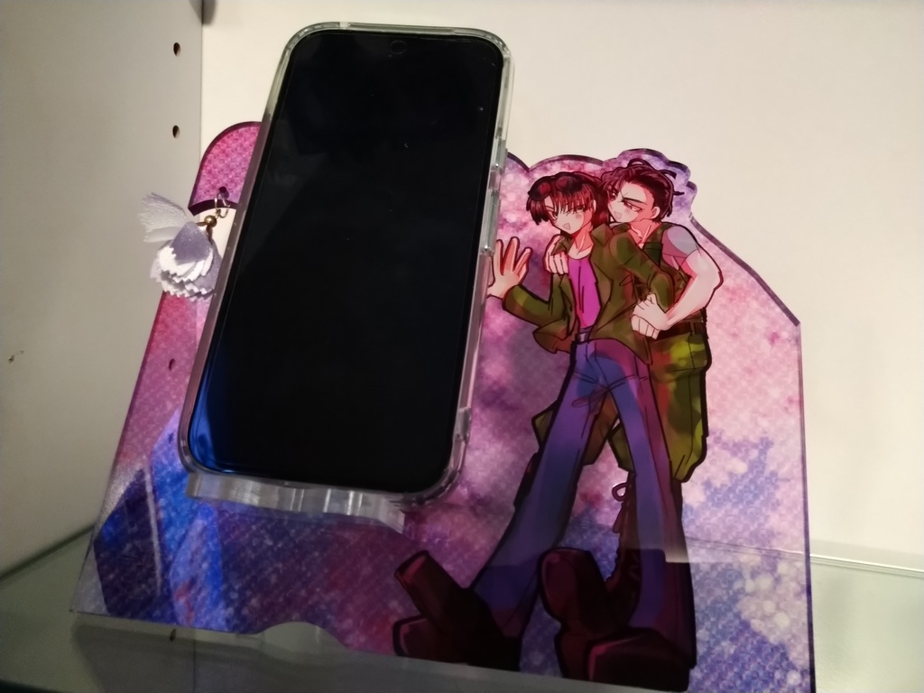 越八アクリルスマホスタンド