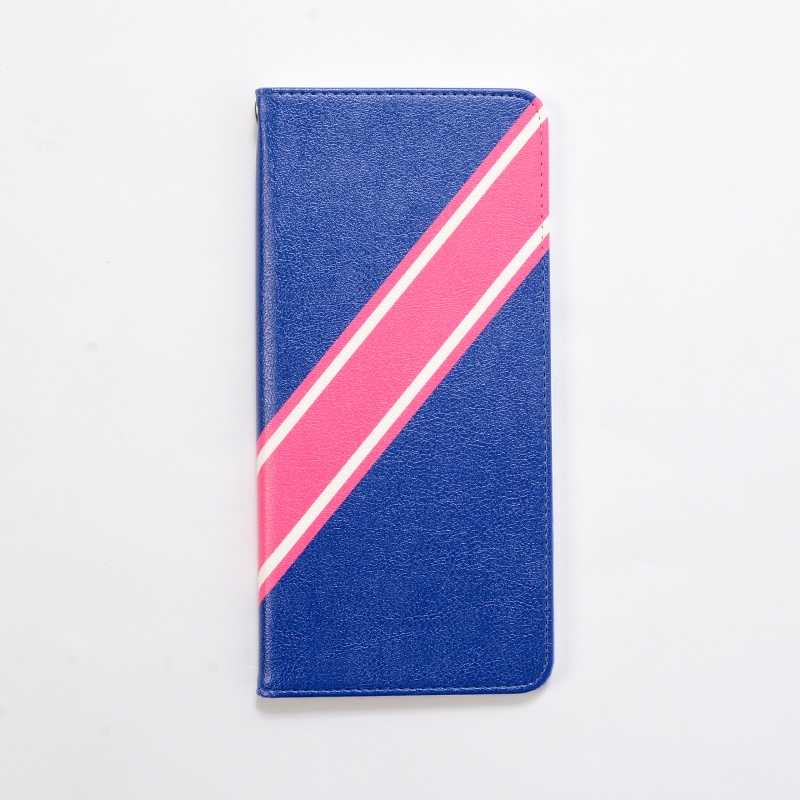 チケットホルダー レビュー服イメージ