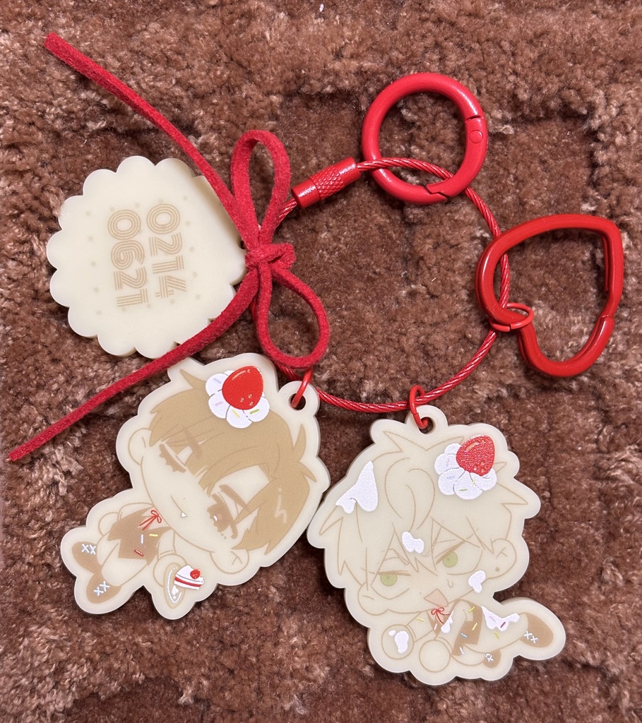 ivantill3連アクキー（スウェードコードリボン）